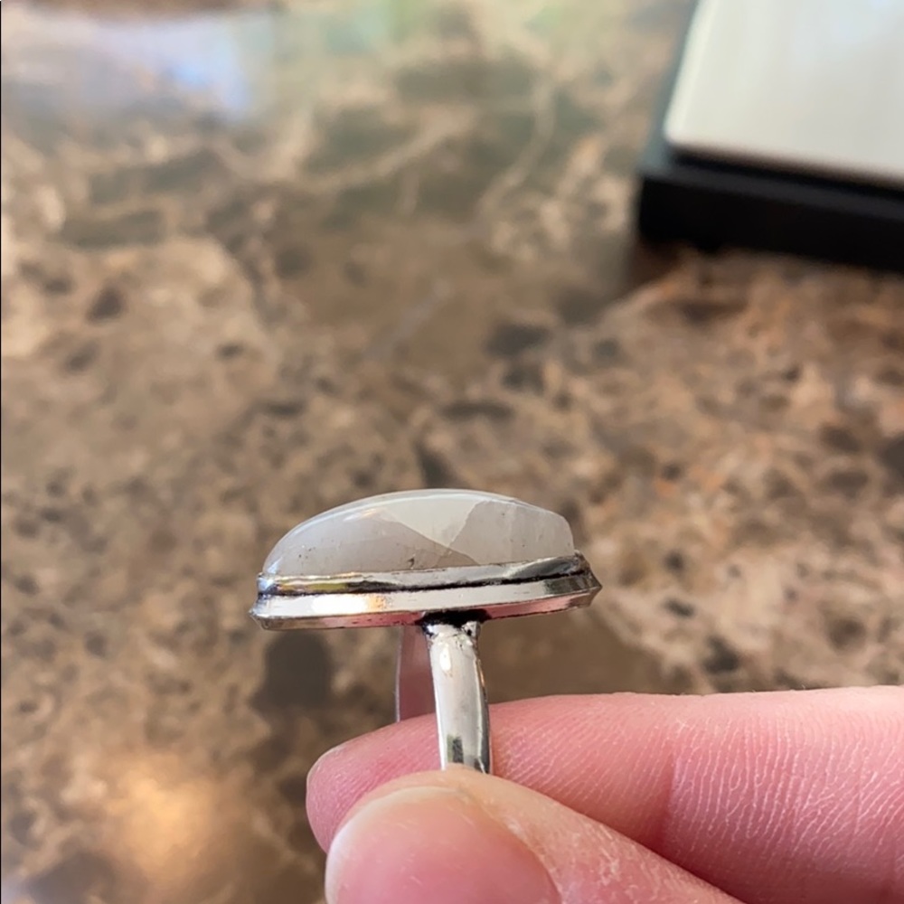 Sterling silver moonstone ring - Picture 3 of 9